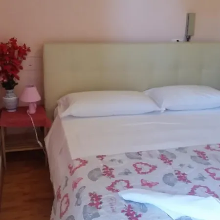 Szálloda Massena *